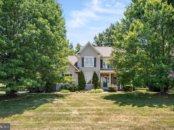 12202 Sedgeway Ln, Lovettsville, VA 20180