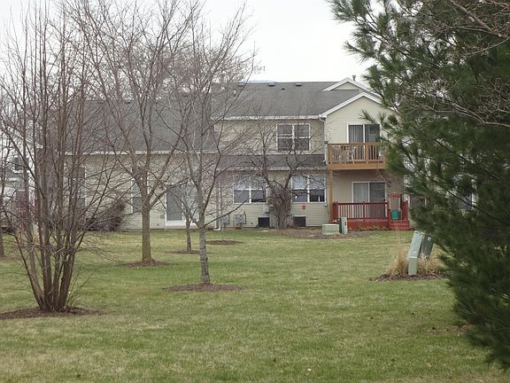 4th image of 139 Woodland Cir