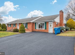 7920 Umberger Rd, Harrisburg, PA 17112