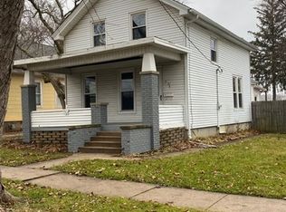 704 Division St, Normal, IL 61761