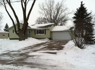 3085 Clairville Rd, Oshkosh, WI 54904