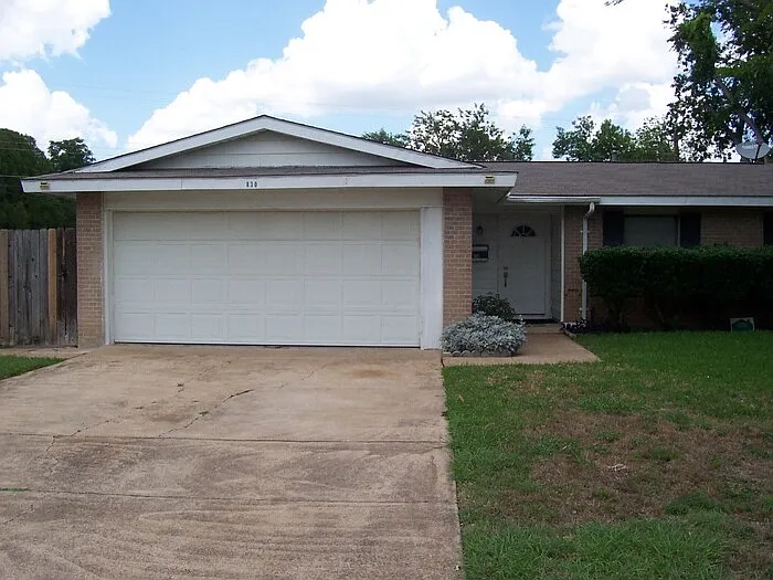 830 Wateka Way