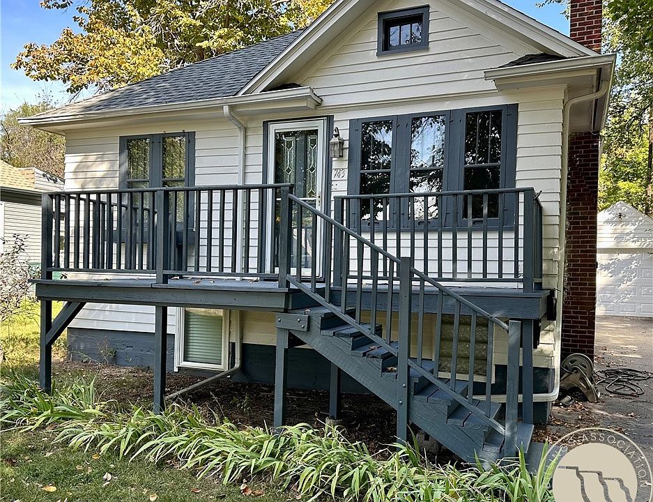 1st image of 743 Clark Ave
