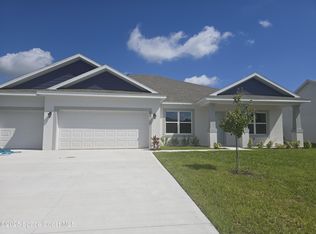649 Banks St NW, Palm Bay, FL 32907