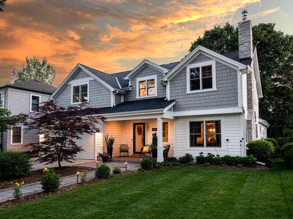 4647 North Morris BOULEVARD, Whitefish Bay, WI 53211