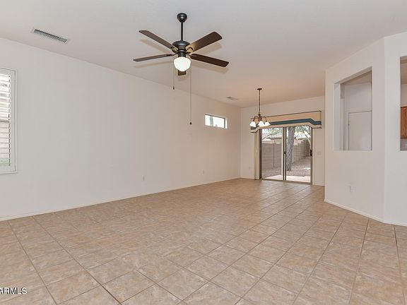 2nd image of 18674 N Summerbreeze Way