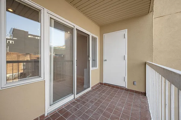 Sold by Compass | media 14