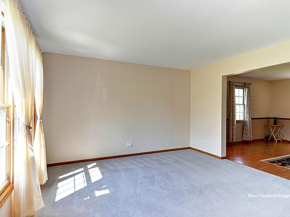 5th image of 15488 Lakeview Dr