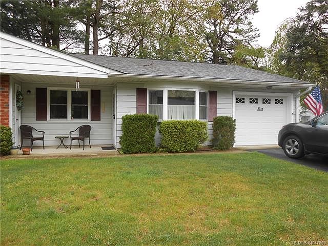 1st image of 13A West Virginia Dr