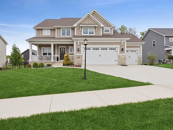 2nd image of 2403 Stirling Dr