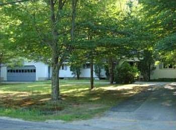 1st image of 405 Pickering Rd