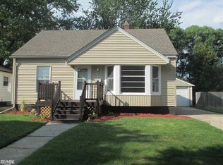 88 Canfield Dr, Mount Clemens, MI 48043