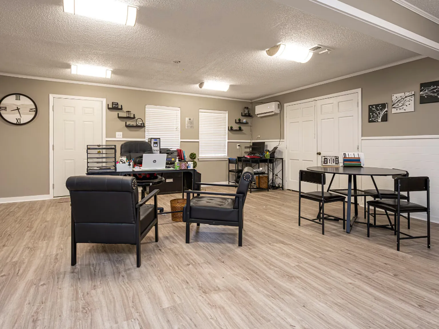 Bayou Apartments — Photo 2