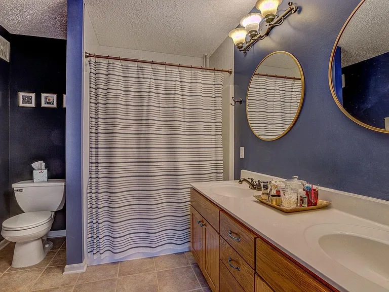 1634 Woodlynn Ave #1 — Photo 11