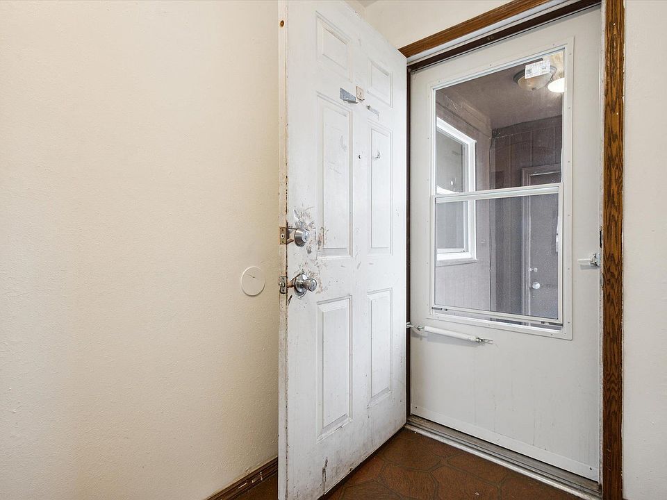 911 & 913 Laurelwood Dr, South Bend, IN 46637 Zillow