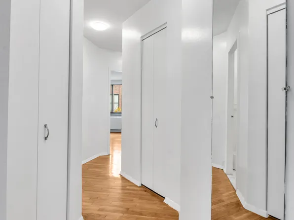 414 West 54th Street image 6 of 11