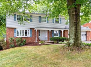 694 Presque Isle Dr, Pittsburgh, PA
