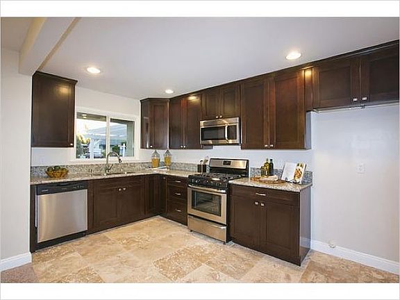 3rd image of 4113 Moraga Ave