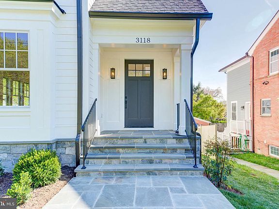 4th image of 3118 Patterson St NW