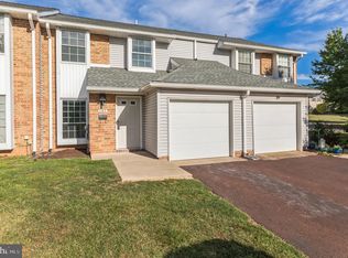 702 Springhouse Ct, Lansdale, PA 19446