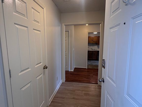 3rd image of 15C Meadowood Glen Way