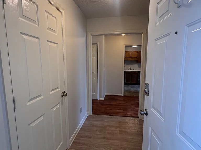 15C Meadowood Glen Way — Photo 3