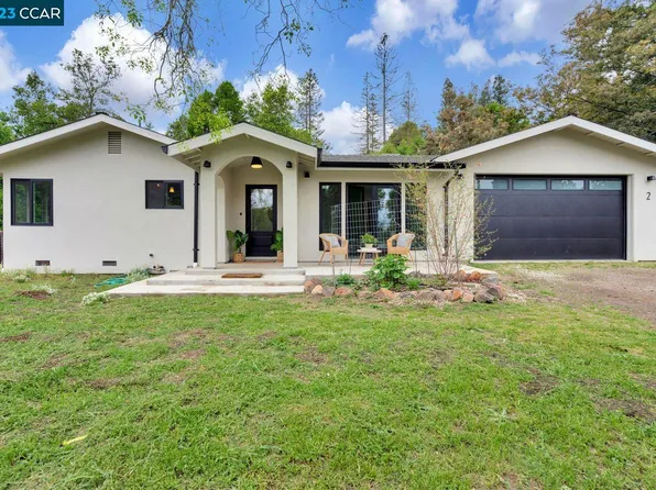 2 Lost Valley Dr, Orinda, CA 94563