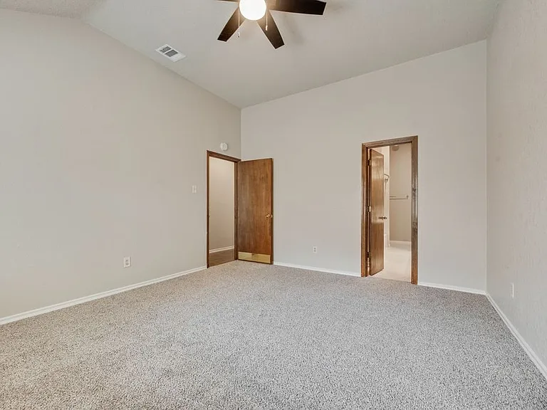 2618 Trumpet Dr — Photo 8