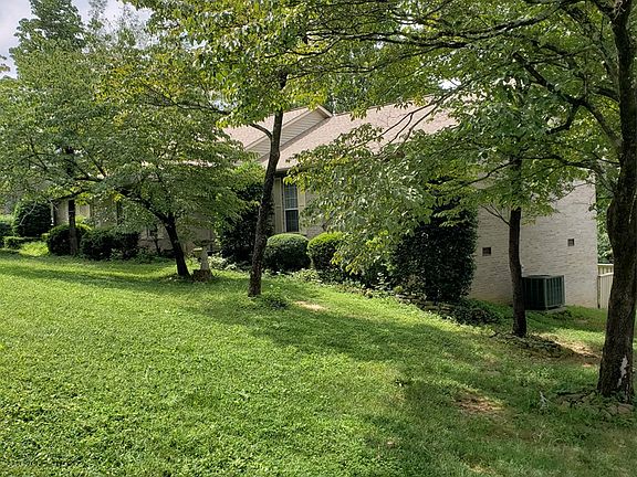 2nd image of 1619 N Plantation Dr
