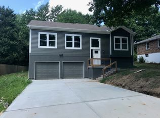 6700 N Madison Ave, Kansas City, MO 64118