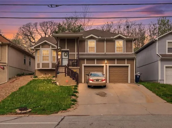 8308 Prospect Ave, Kansas City, MO 64132
