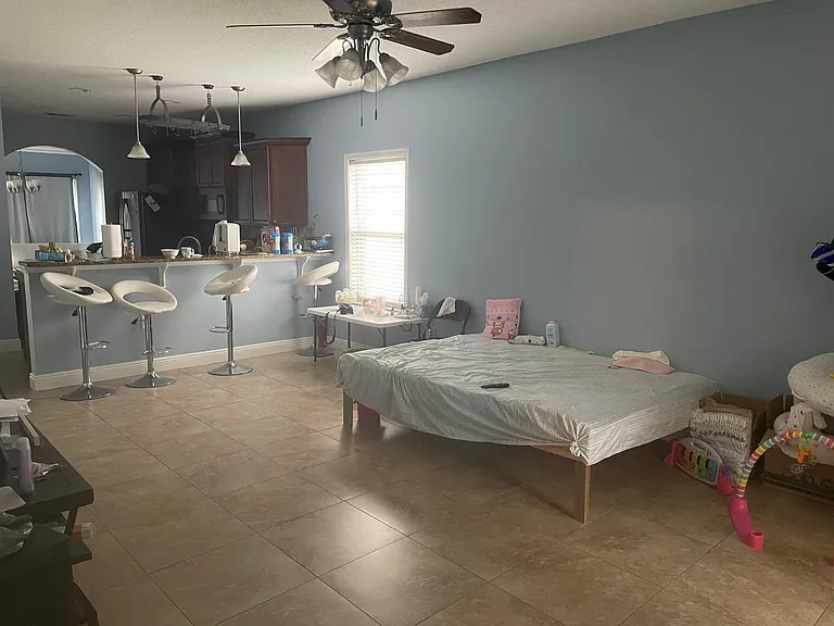 702 Hazel Dr — Photo 10