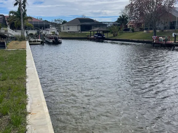 11 Corona Ct, Palm Coast, FL 32137