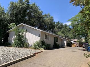 3242 Lawrence Rd, Redding, CA 96002
