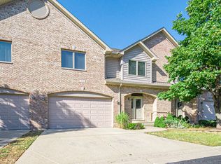 163 Carey Trl, Wood Dale, IL 60191