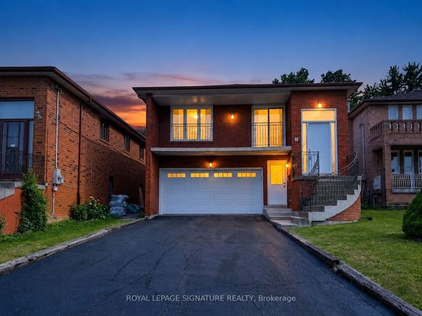 5 Acacia Ave, Toronto, ON M9M 1H6