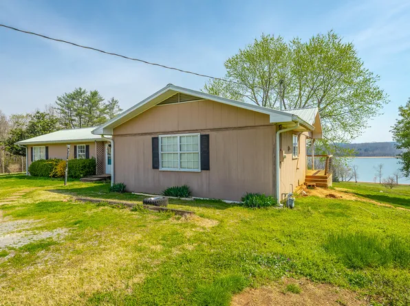 2863 New Lake Rd, Spring City, TN 37381