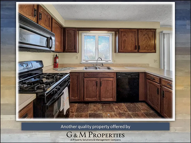 33 Lightwood Ln — Photo 11