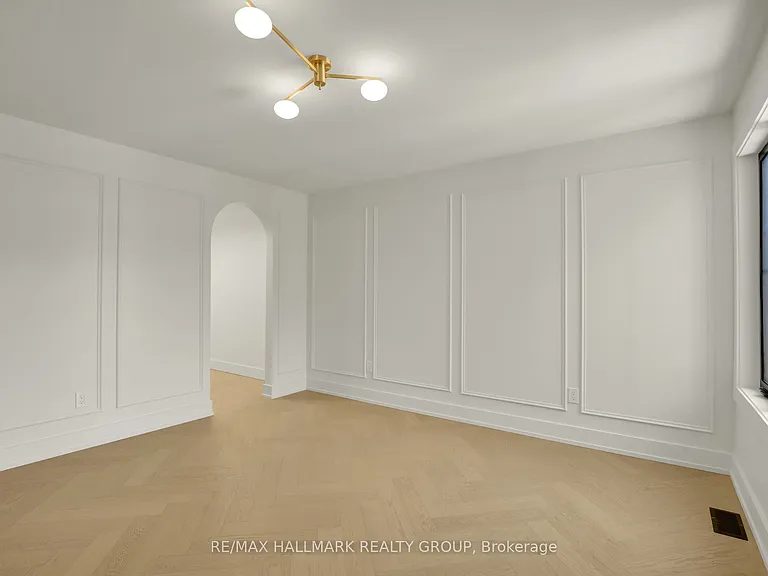 13 Ella St #3 — Photo 23