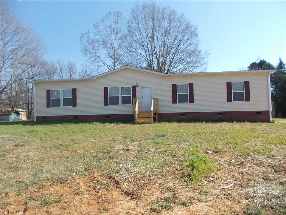 2nd image of 3178 Sharon Acres Dr