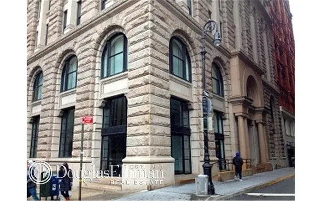 Rented by Douglas Elliman | media 15