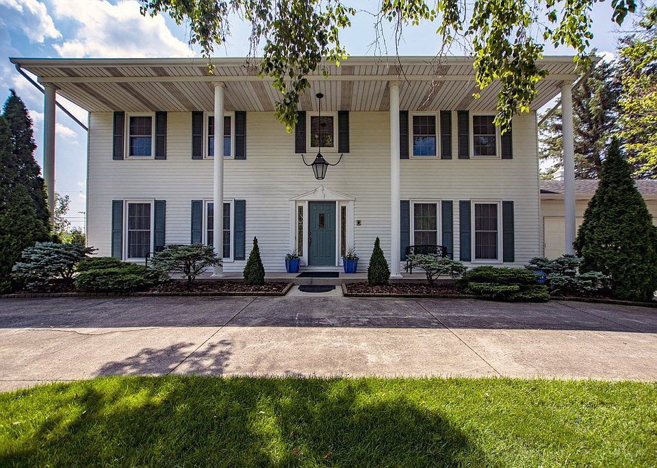 1st image of 59338 Park Shore Dr