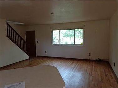 5th image of 3319 S 74th St W