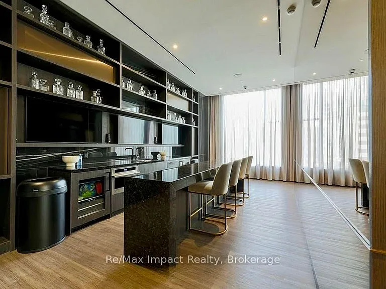 11 Yorkville Ave #4602 — Photo 26