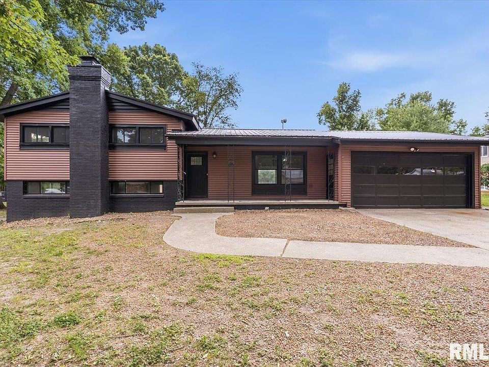 1st image of 66 W Hazel Dell