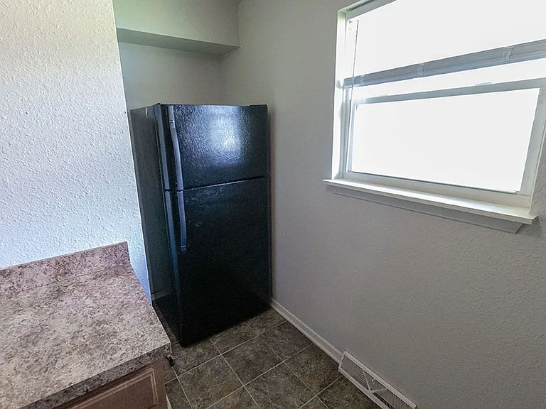 1015 W Ash St — Photo 10