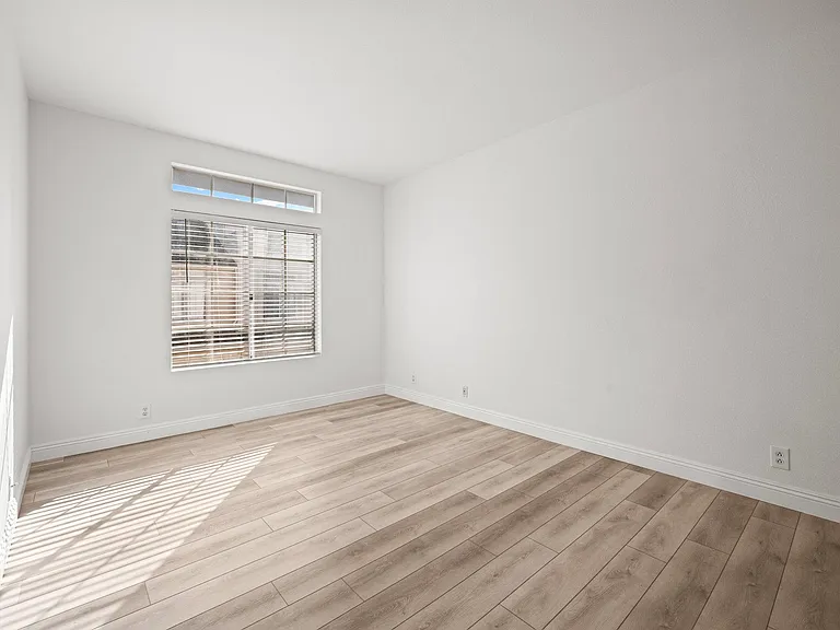 193 Shorebreaker Dr — Photo 14