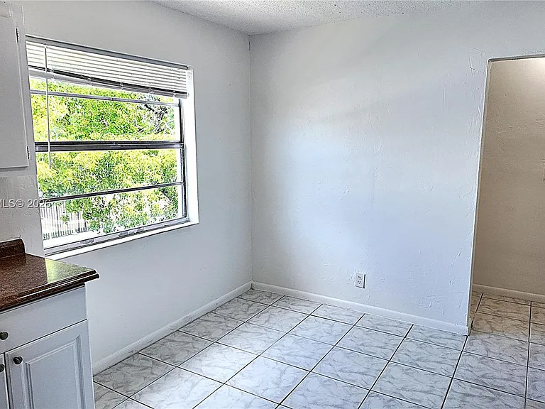31 SE 2nd Ave #203 — Photo 6