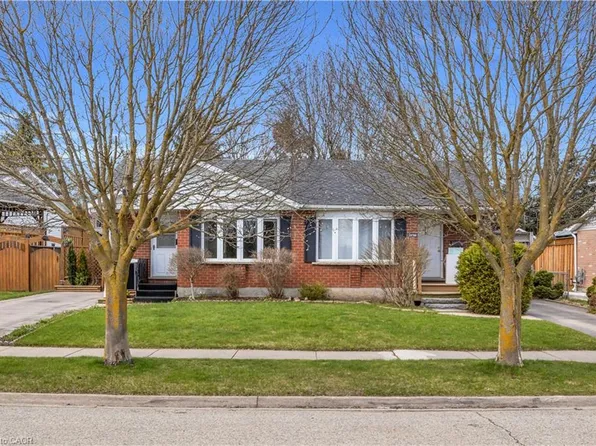 199 A Auburn Dr, Waterloo, ON N2K 3T1