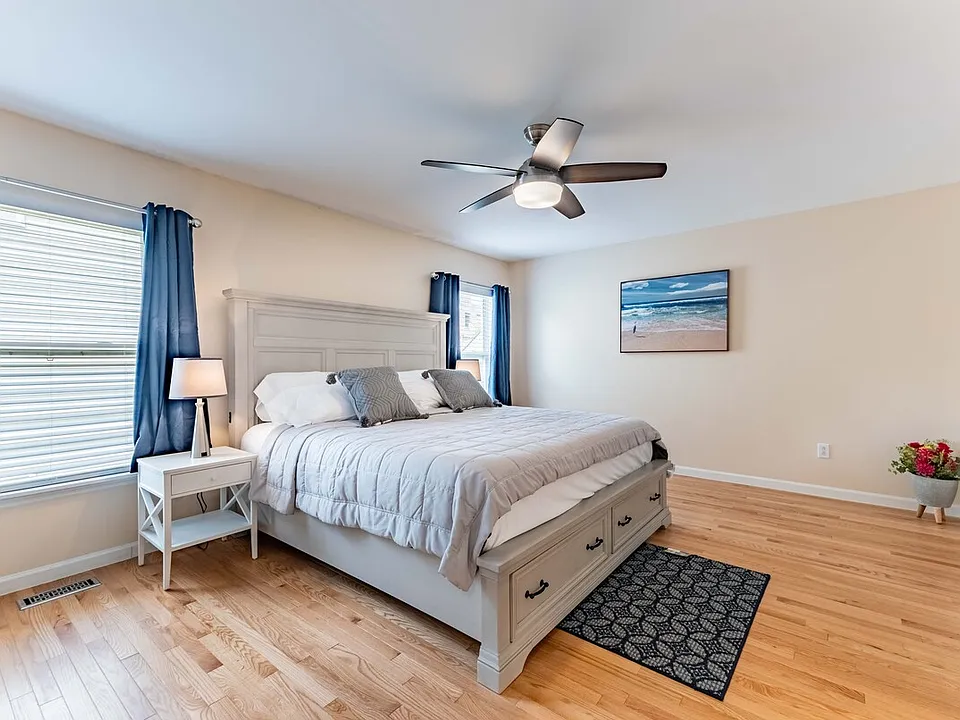 3943 Westminster Pl
